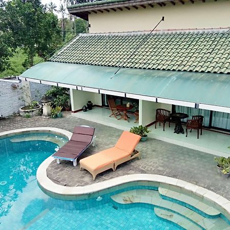 Villa Yukie Senggigi Montongbuwoh エクステリア 写真
