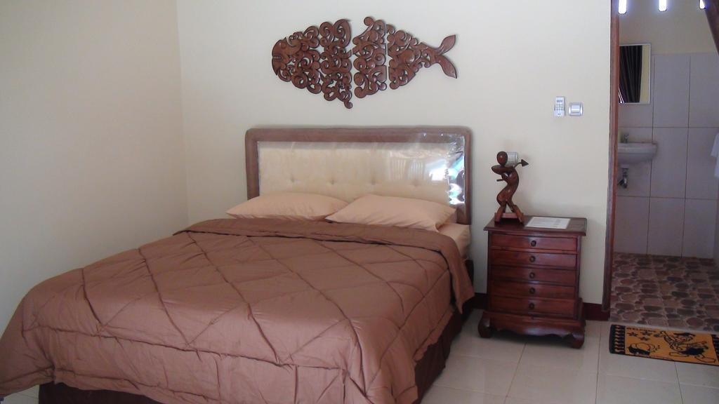 Villa Yukie Senggigi Montongbuwoh 部屋 写真