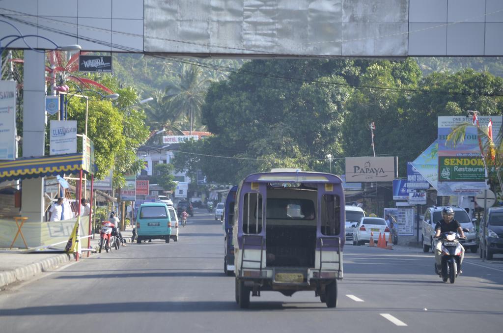 Villa Yukie Senggigi Montongbuwoh エクステリア 写真