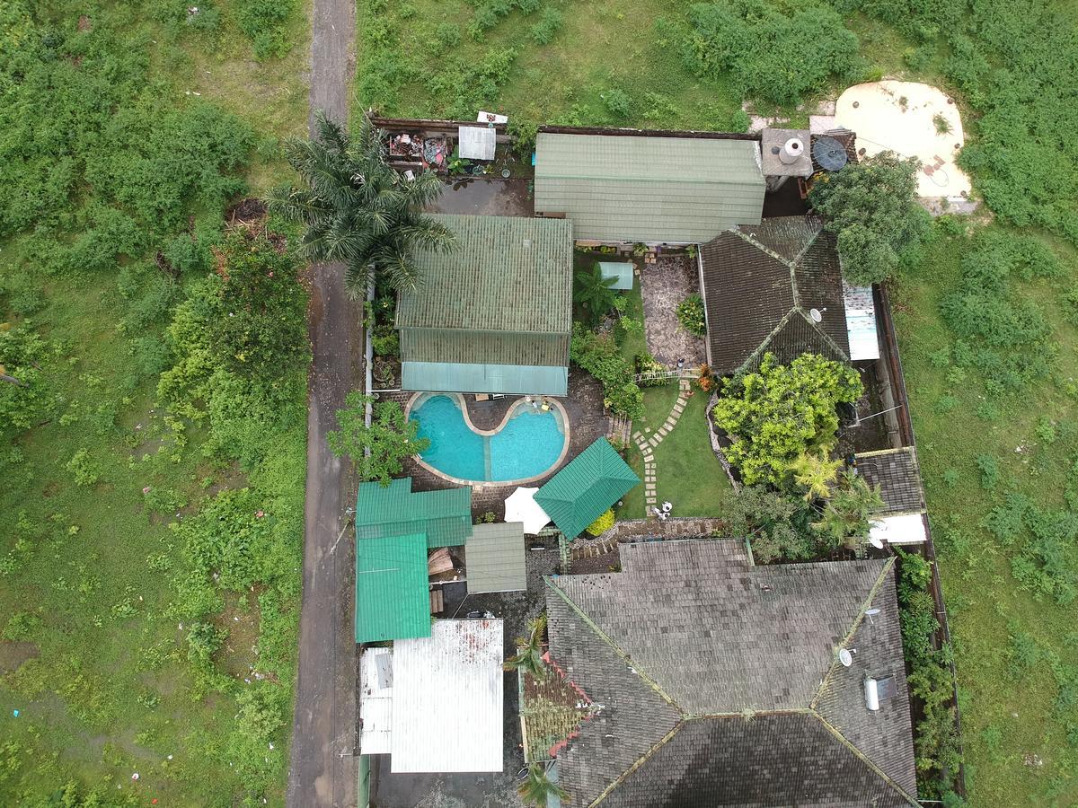 Villa Yukie Senggigi Montongbuwoh エクステリア 写真